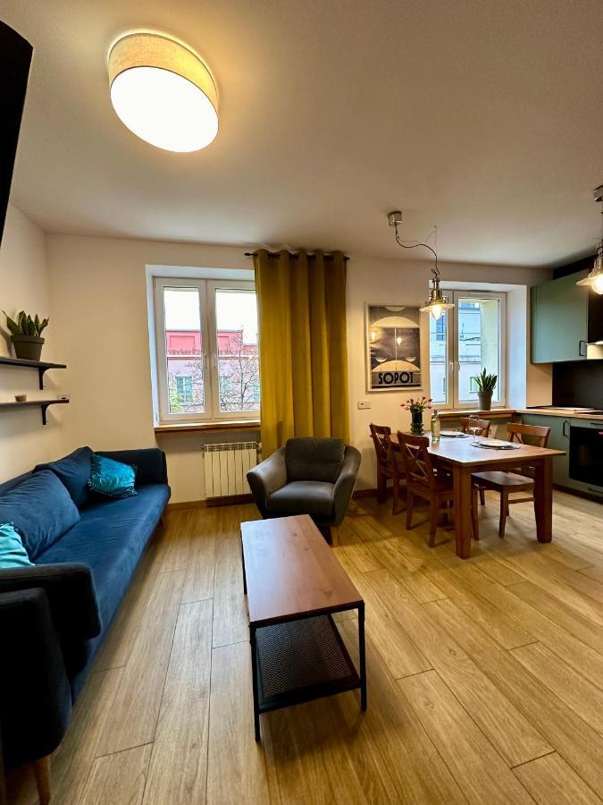 Jazz Apartament Czestochowa Centrum 2-Bedroom Экстерьер фото
